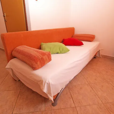 Slavka 1155 Apartment