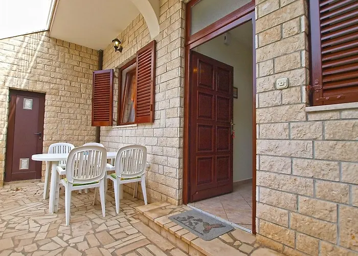 Slavka 1155 Apartman Pula