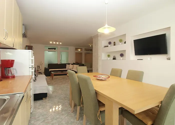 Διαμέρισμα Slavka 1155 Πούλα